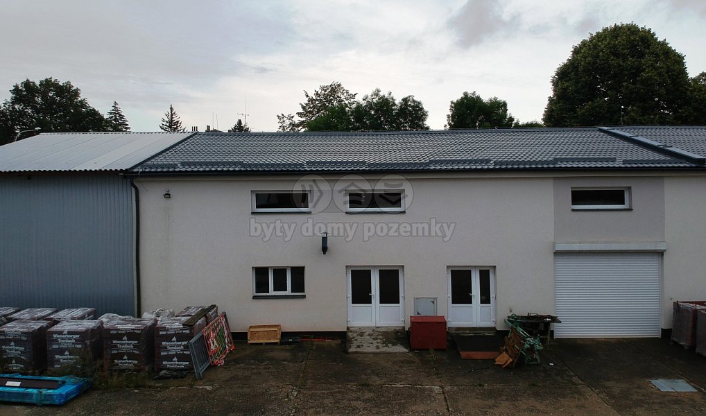 Pronájem skladovacích prostor 115 m², Třeboň – náhled fotky 2