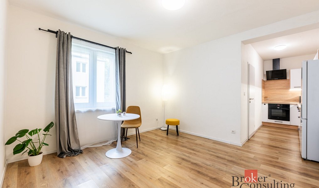 Prodej bytu 2+kk 37 m², Ostrava – náhled fotky 4