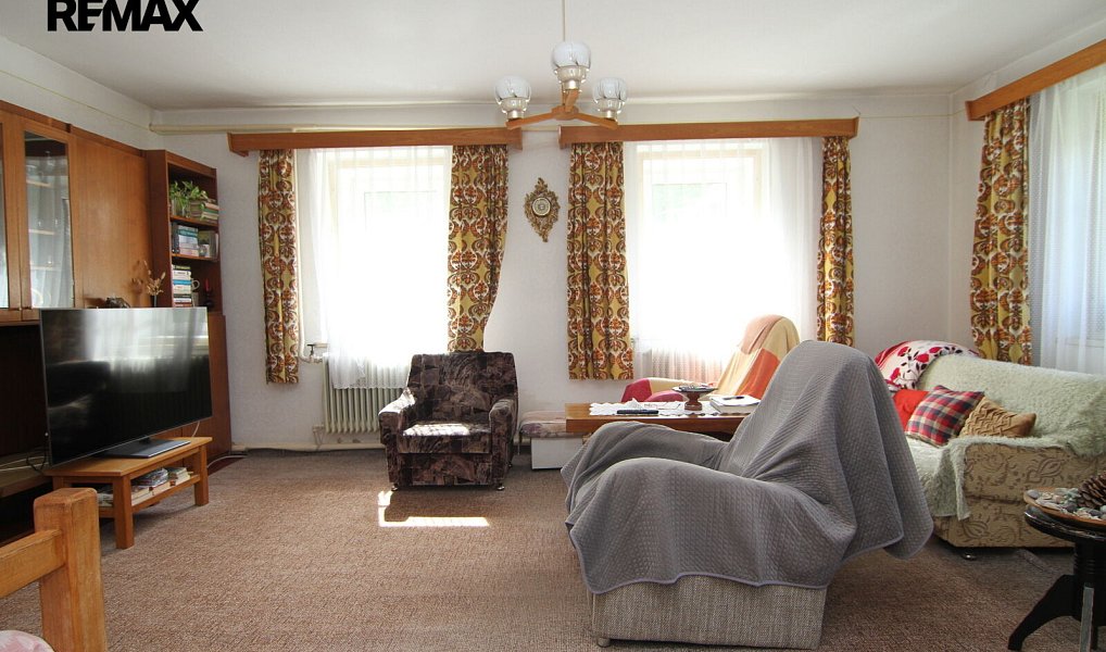 Prodej domu 110 m² s pozemkem 2 371 m², Toužim – náhled fotky 9