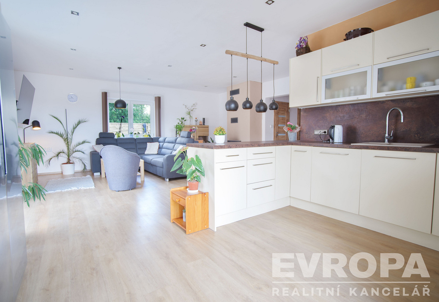 Prodej domu 123 m² s pozemkem 1 454 m² – fotografie 2