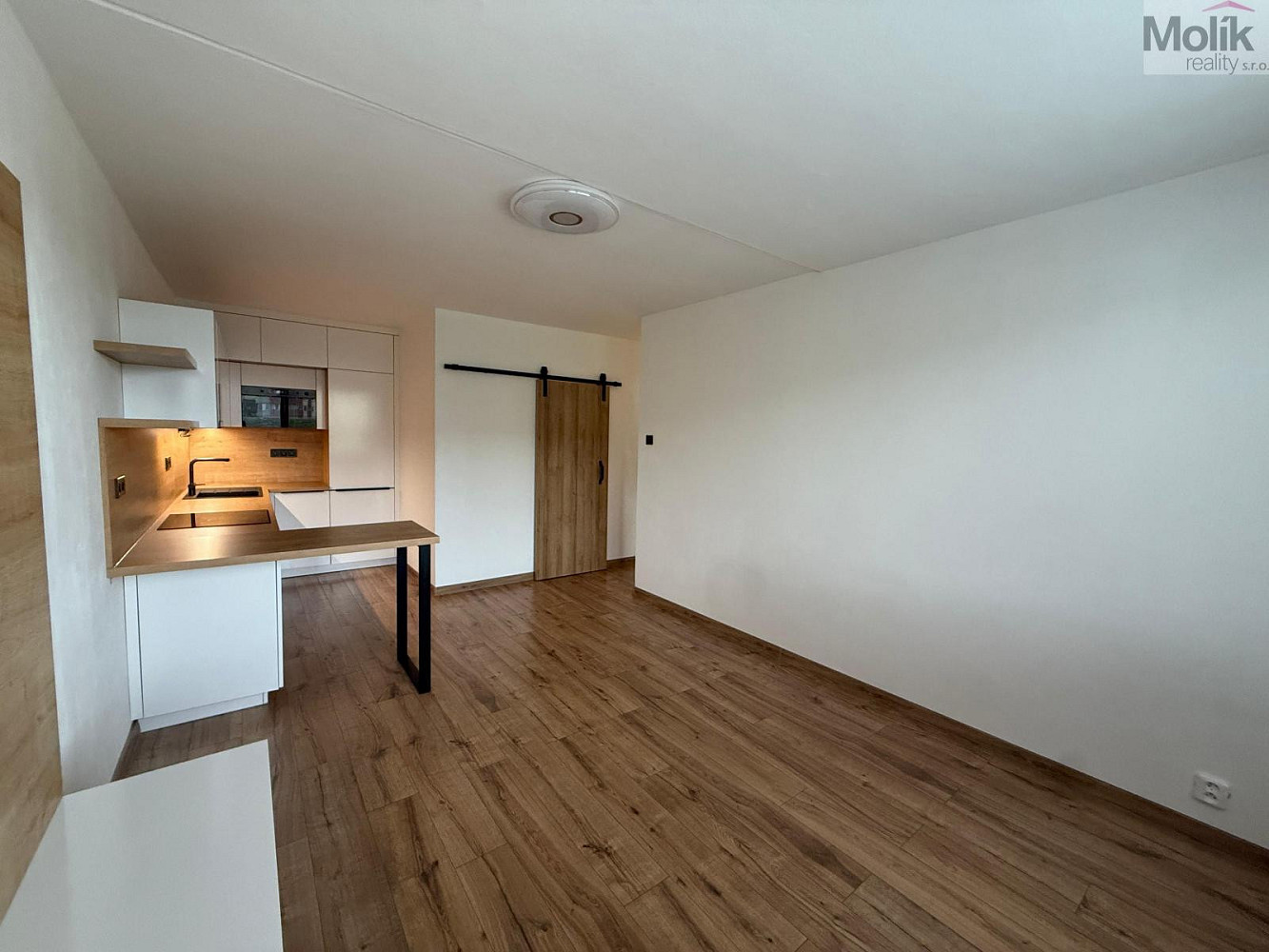 Pronájem bytu 2+kk 40 m² – pohled 6