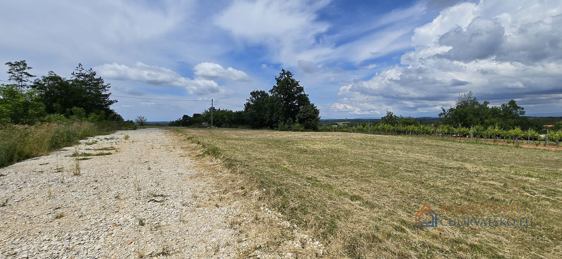 Prodej stavebního pozemku 1 395 m², Žminj