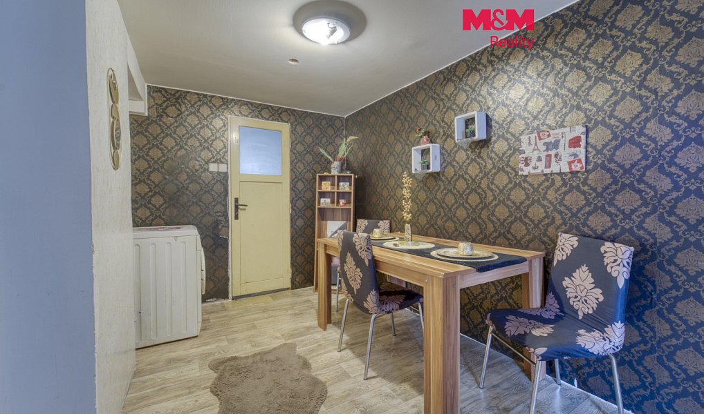 Prodej bytu 2+1 88 m², Teplá – fotka 1 z 15