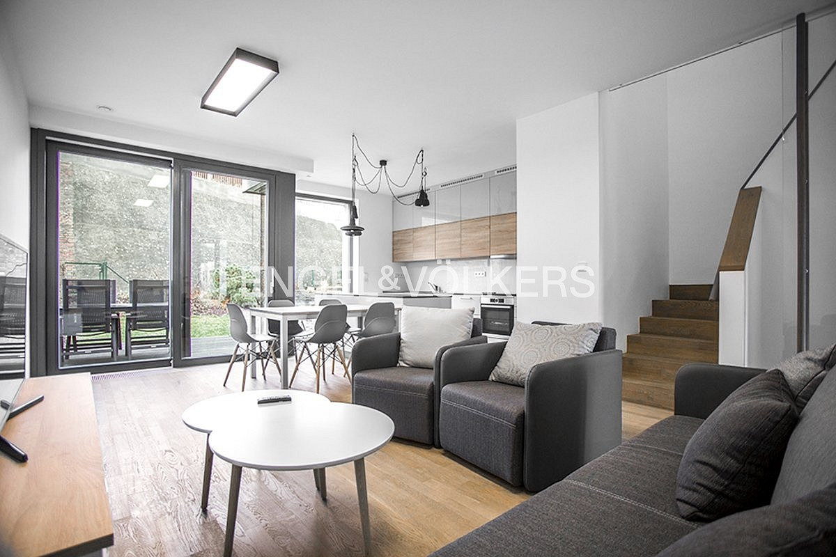 Pronájem domu 165 m² s pozemkem 170 m²