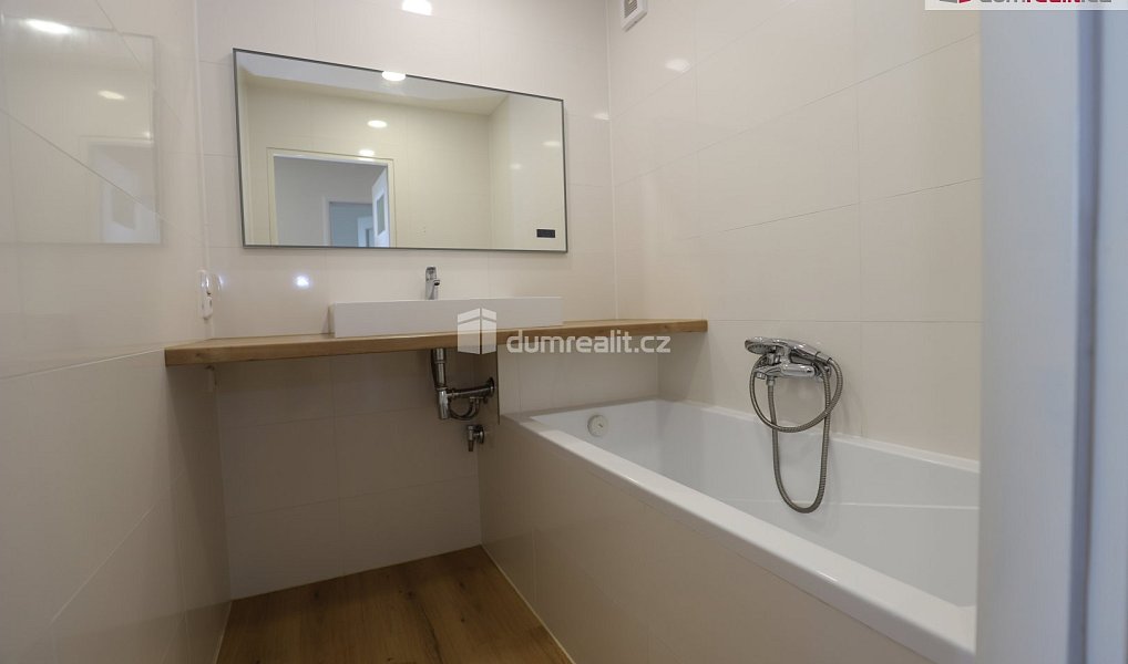 Prodej bytu 3+kk 65 m², Praha – náhled fotky 13