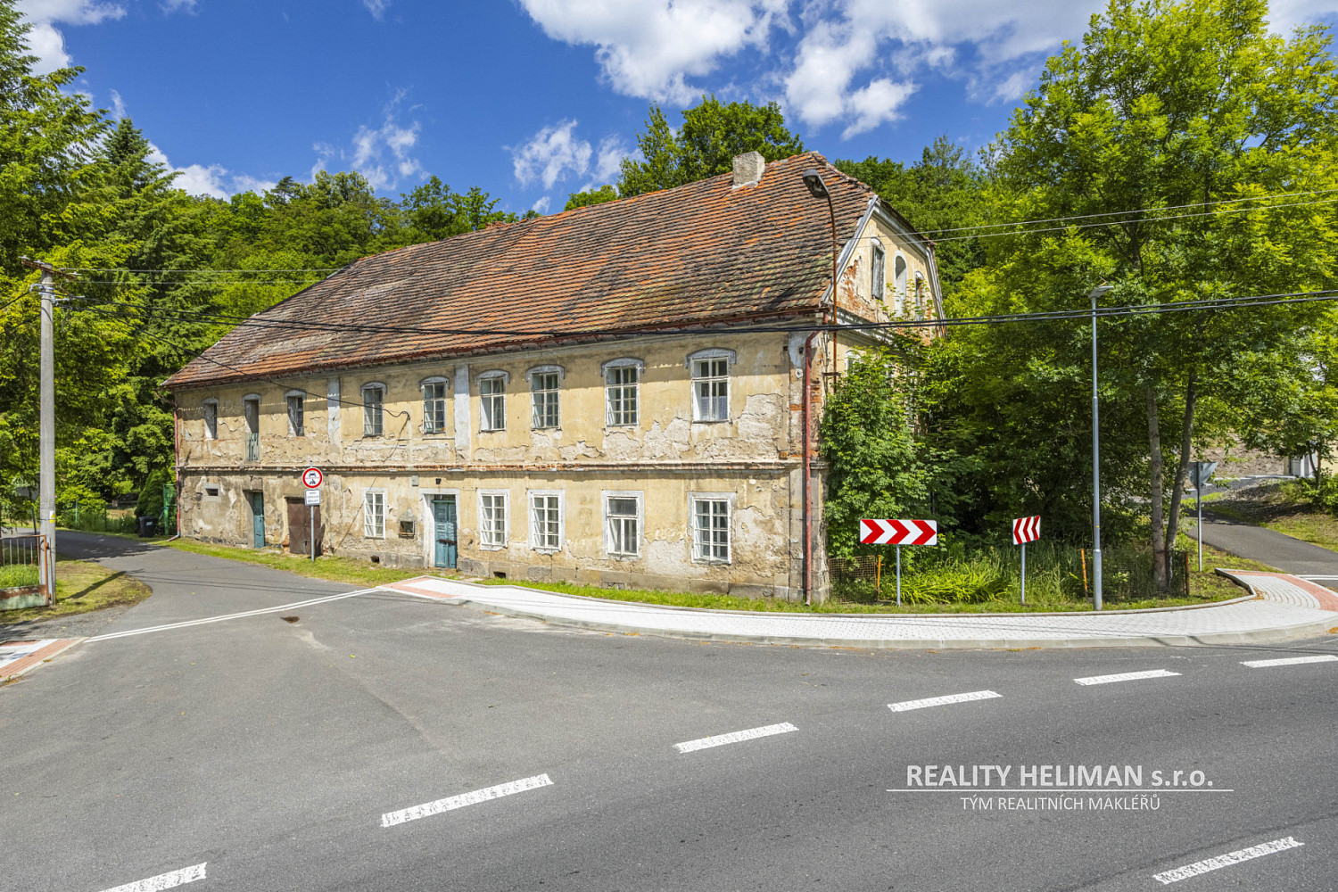 Prodej domu 569 m² s pozemkem 1 864 m²