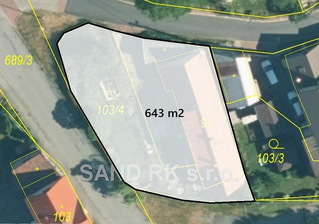 Prodej stavebního pozemku 643 m² — photo 2