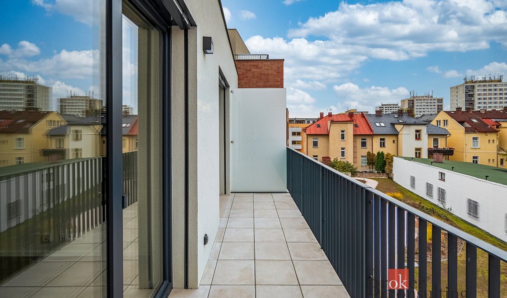 Pronájem bytu 2+kk 48 m², Hradec Králové – náhled fotky 8