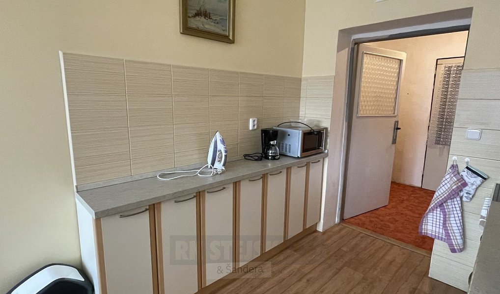 Prodej domu 342 m² s pozemkem 744 m², Velešín – náhled fotky 22