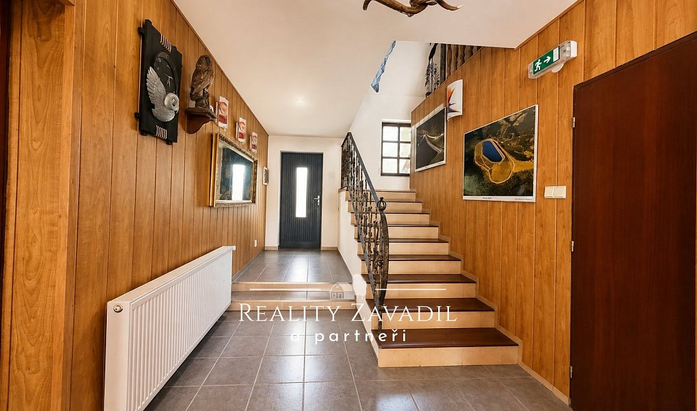 Prodej ubytovacího objektu 322 m², Vysoká – náhled fotky 16