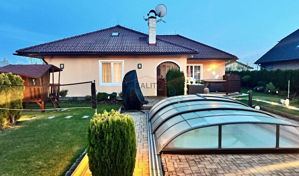 Prodej domu 137 m² s pozemkem 1 035 m², Pětihosty – náhled fotky 5