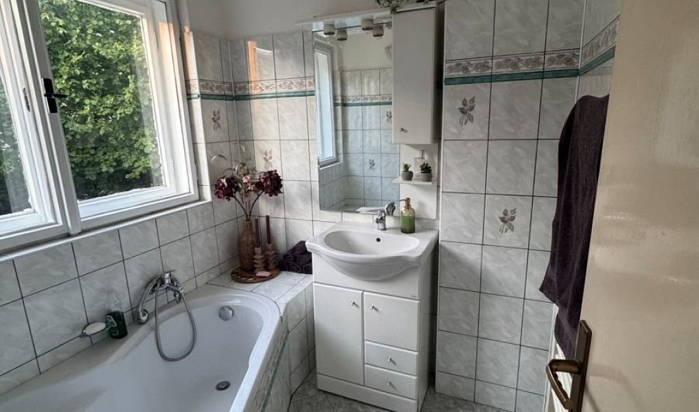 Prodej domu 208 m² s pozemkem 1 587 m², Bartošovice – náhled fotky 6