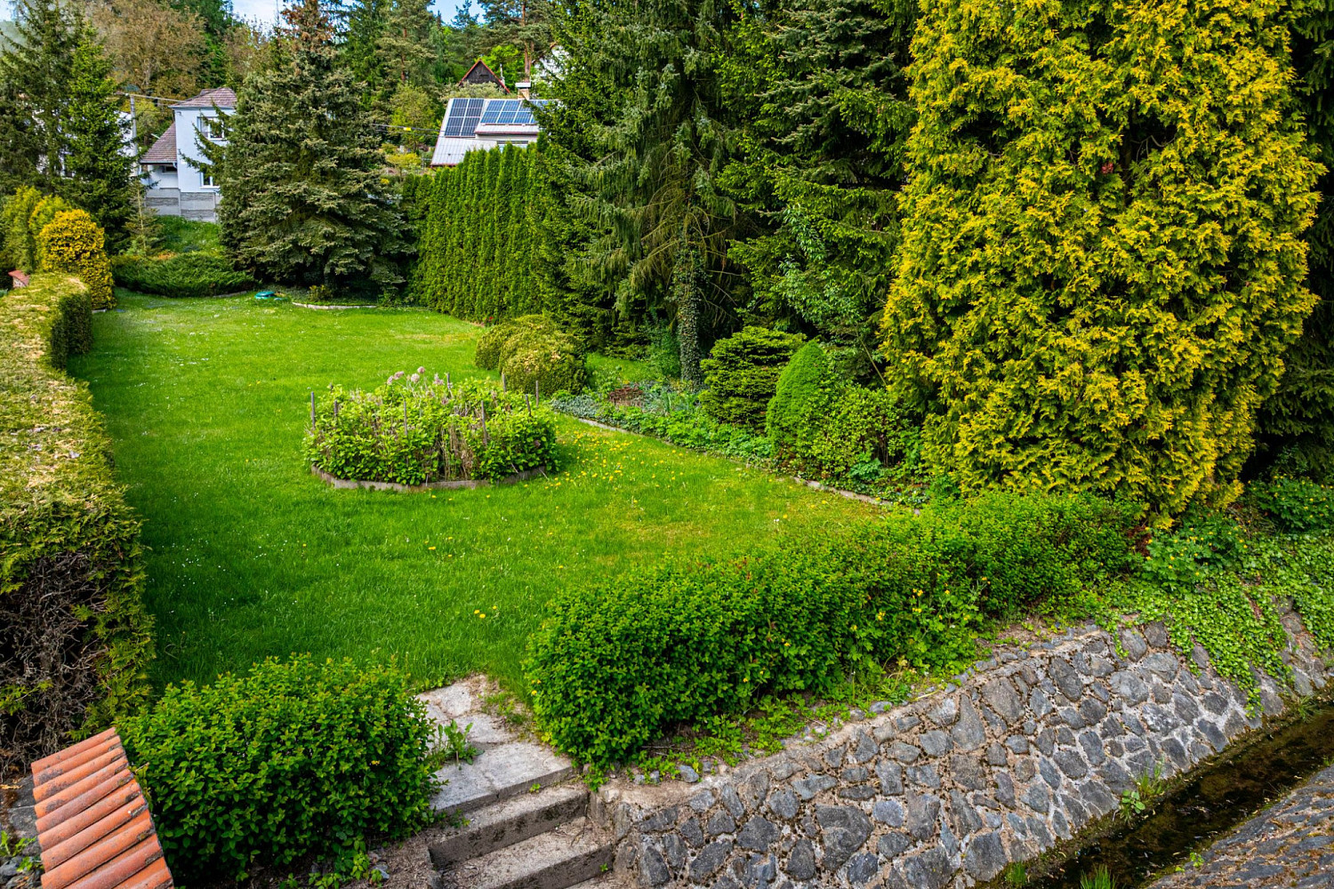 Prodej komerčního pozemku 1 655 m² — photo 2