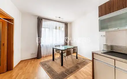 Pronájem bytu 2+1 85 m², U lužického semináře, Praha 1 - Malá Strana