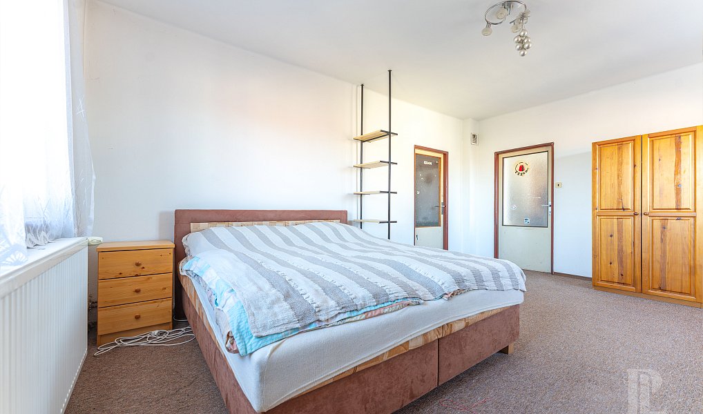 Prodej domu 335 m² s pozemkem 752 m², Strakonice – náhled fotky 24
