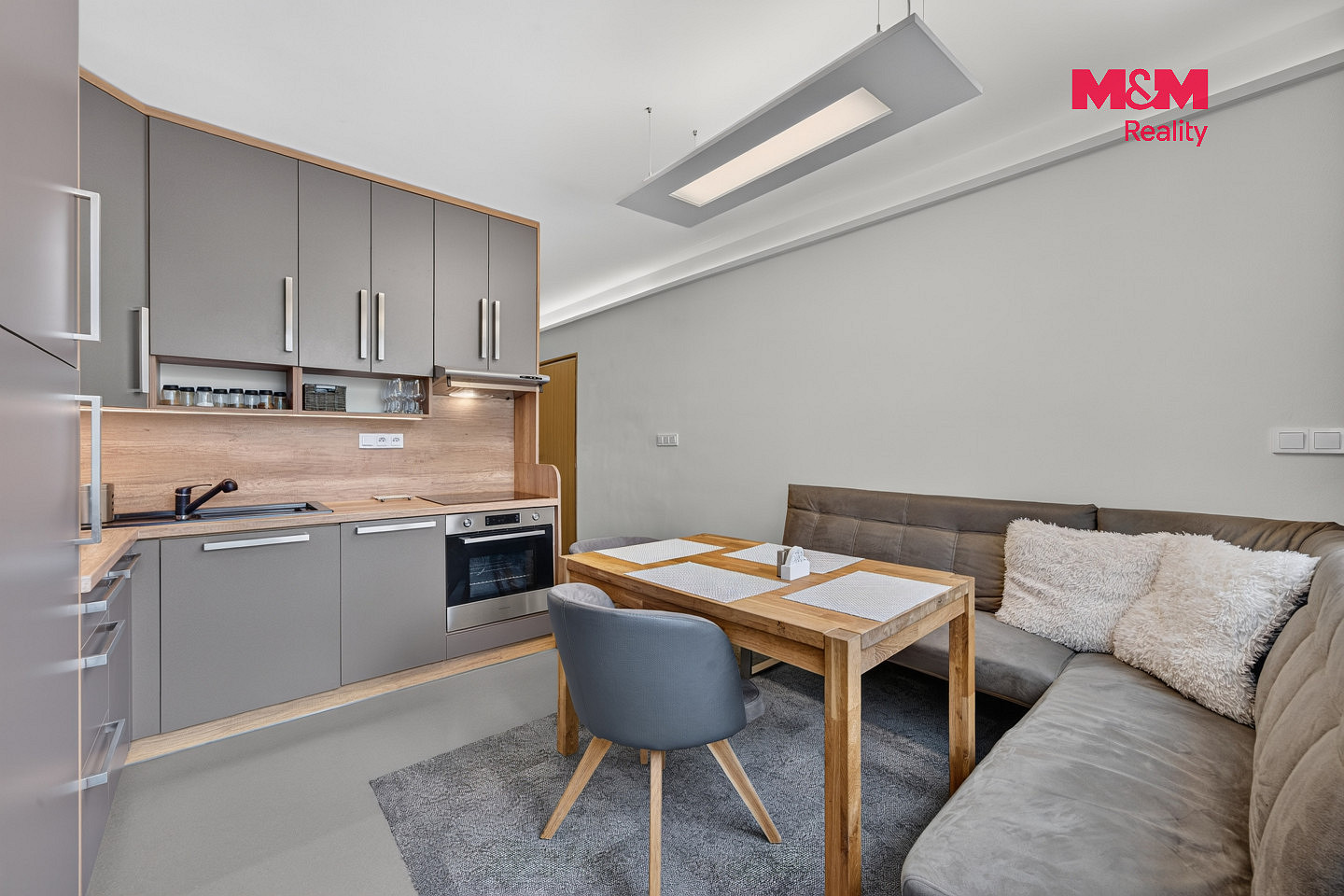 Prodej bytu 2+1 62 m² – fotografie 2