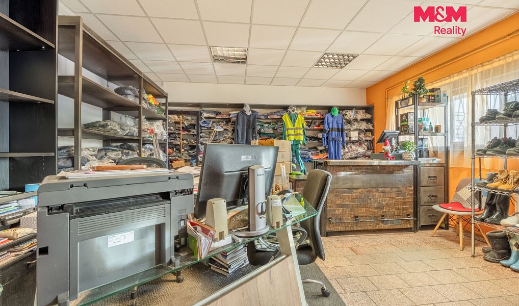 Prodej obchodních prostor 87 m², Kladno – náhled fotky 2