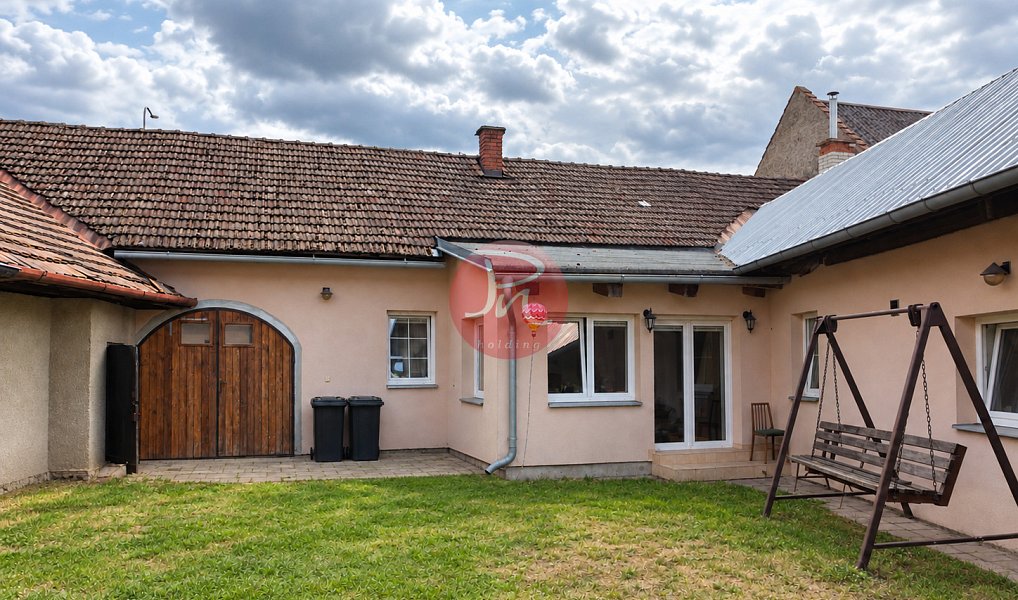 Prodej domu 340 m² s pozemkem 1 272 m², Hranice – náhled fotky 25