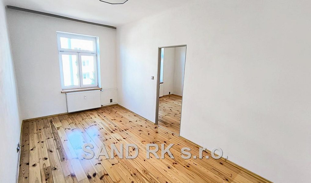 Prodej bytu 4+1 130 m², Plzeň – náhled fotky 8