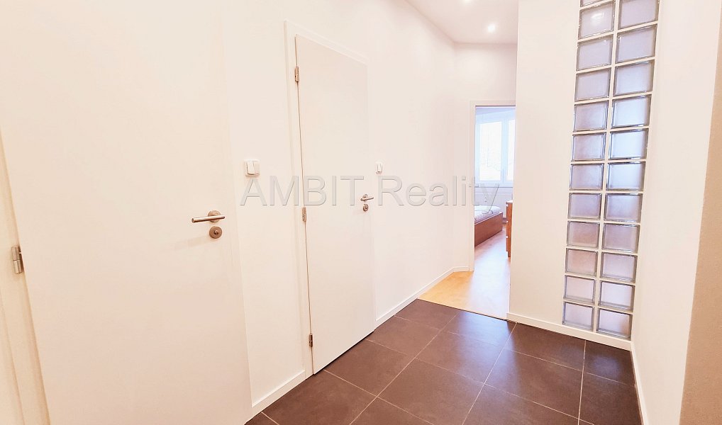 Pronájem bytu 2+kk 51 m², Praha – náhled fotky 23