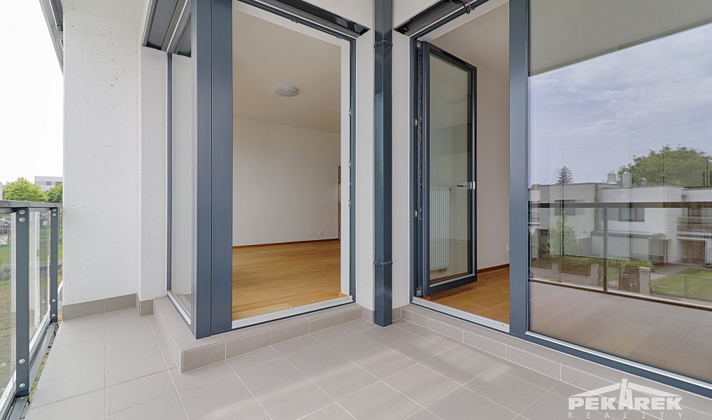 Pronájem bytu 2+kk 51 m², Praha – náhled fotky 8