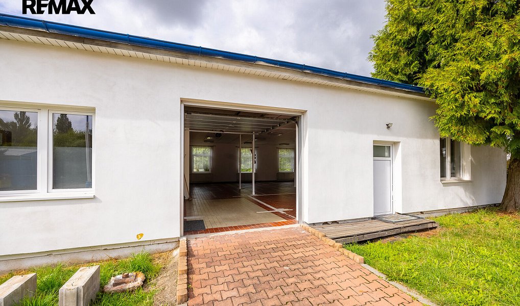 Pronájem obchodních prostor 200 m², Hořice – náhled fotky 11