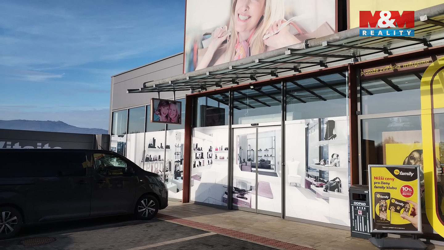 Pronájem obchodních prostor 300 m² — photo 3