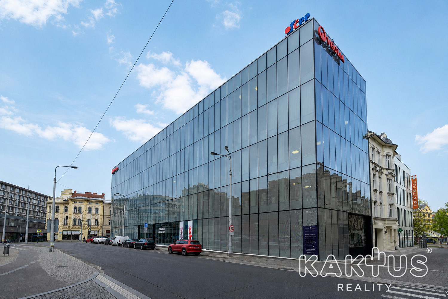 Pronájem obchodních prostor 375 m² – fotografie 2