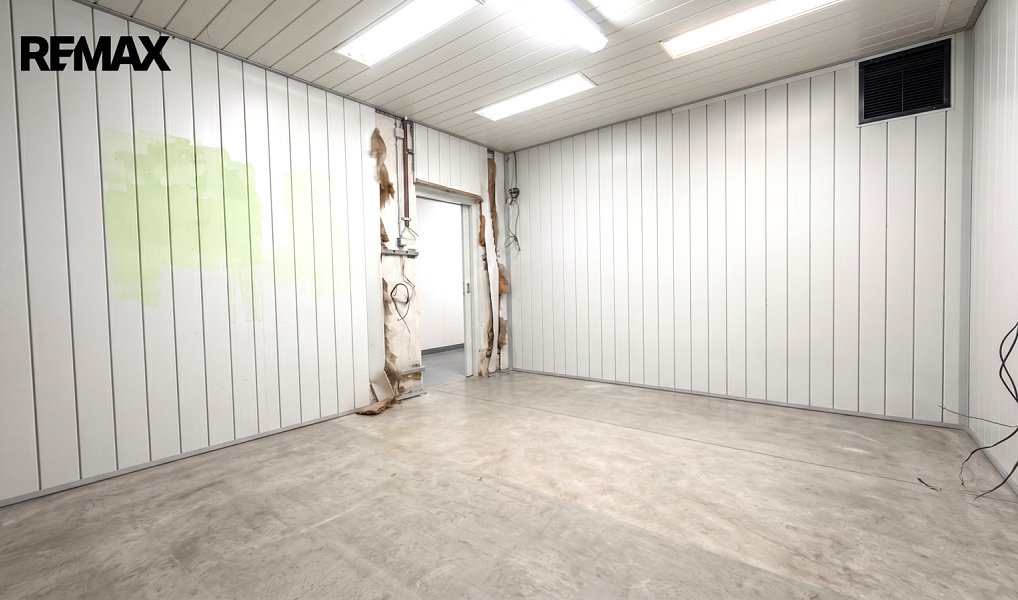 Pronájem kanceláře 70 m², Kamenice – náhled fotky 30