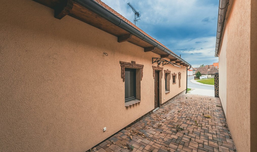 Prodej domu 105 m² s pozemkem 167 m², Chrast – náhled fotky 8