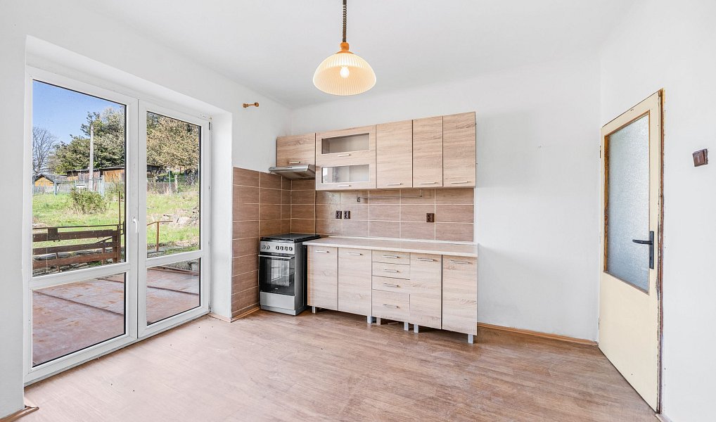 Prodej domu 178 m² s pozemkem 525 m², Dešenice – náhled fotky 8