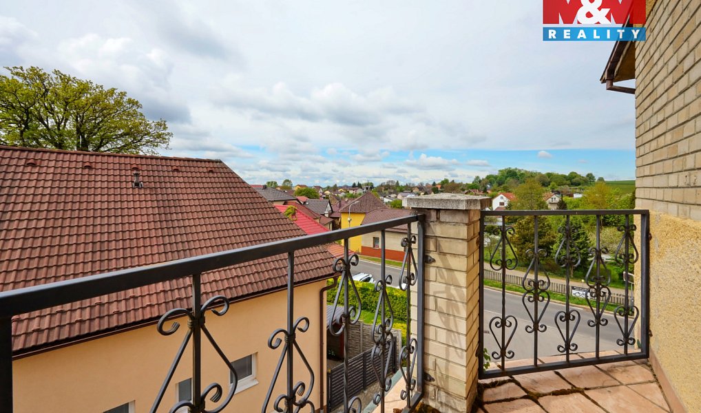 Prodej domu 330 m² s pozemkem 264 m², Černovice – náhled fotky 3