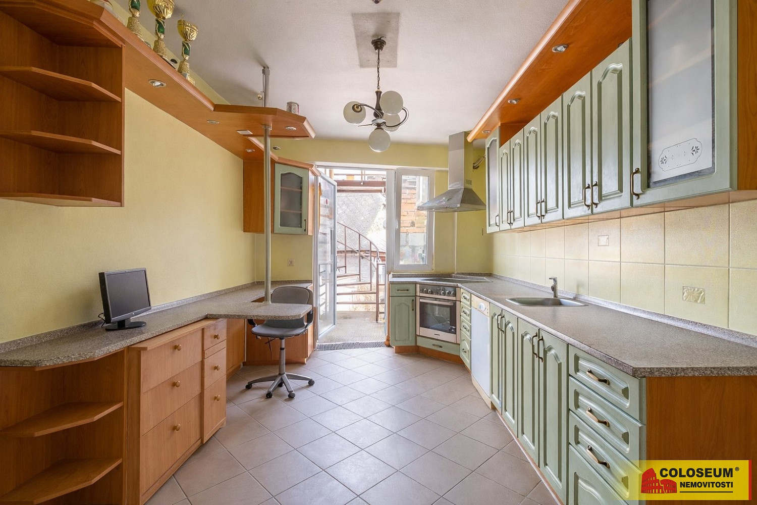 Prodej domu 122 m² s pozemkem 216 m² – fotografie 2