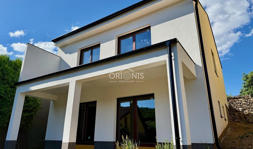 Prodej domu 138 m² s pozemkem 282 m², Kadaň – náhled fotky 2