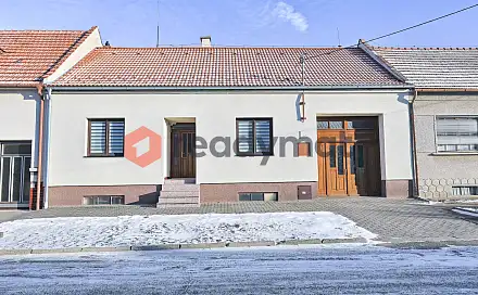 Prodej domu 382 m² s pozemkem 1 075 m², Družstevní, Tvrdonice, okres Břeclav