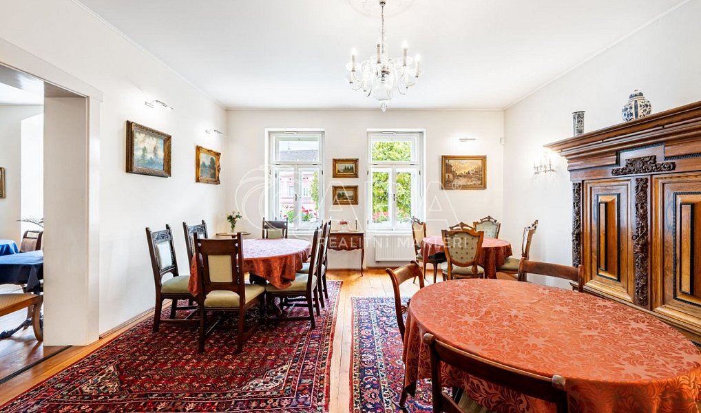 Prodej obchodních prostor 377 m², Radnice – náhled fotky 7