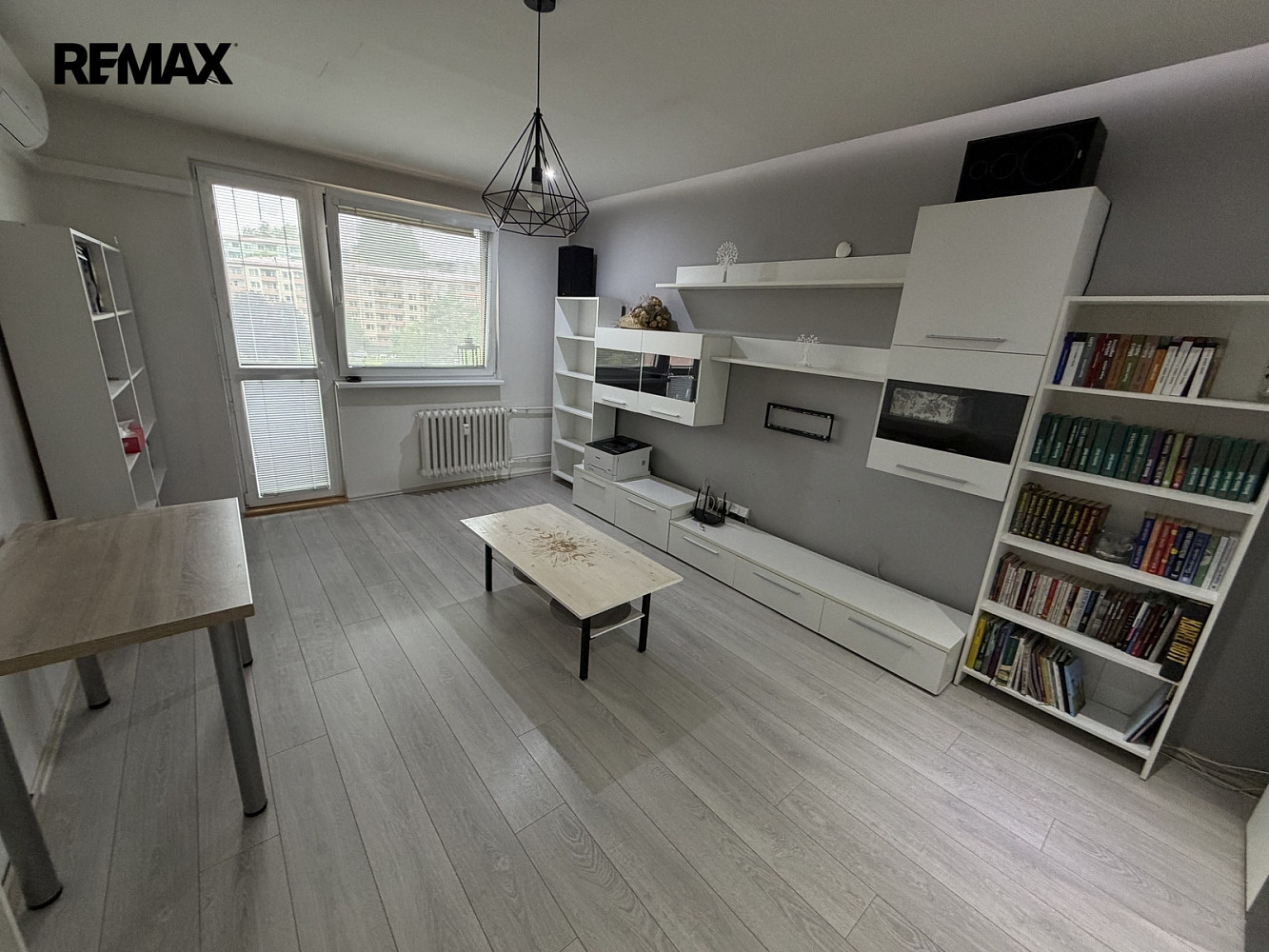 Pronájem bytu 2+1 58 m² — photo 2