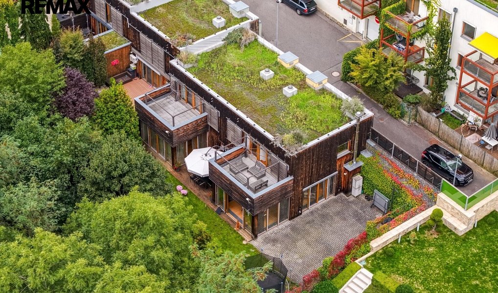 Prodej domu 306 m² s pozemkem 418 m², Praha – náhled fotky 39