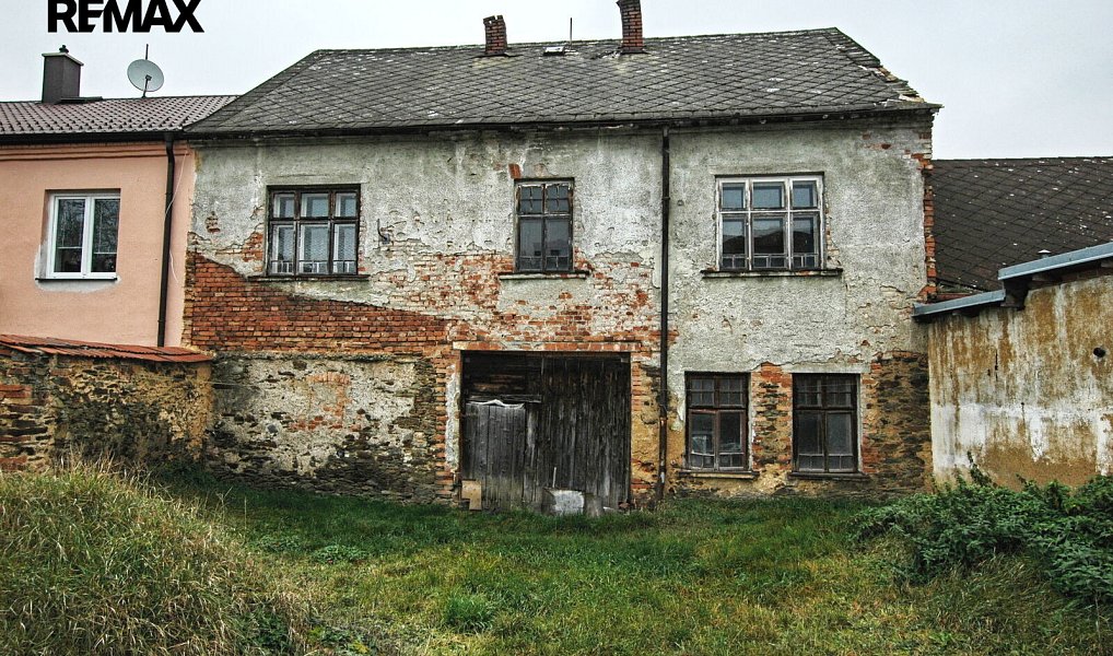 Prodej nájemního domu, činžáku 177 m², Černošín – náhled fotky 2
