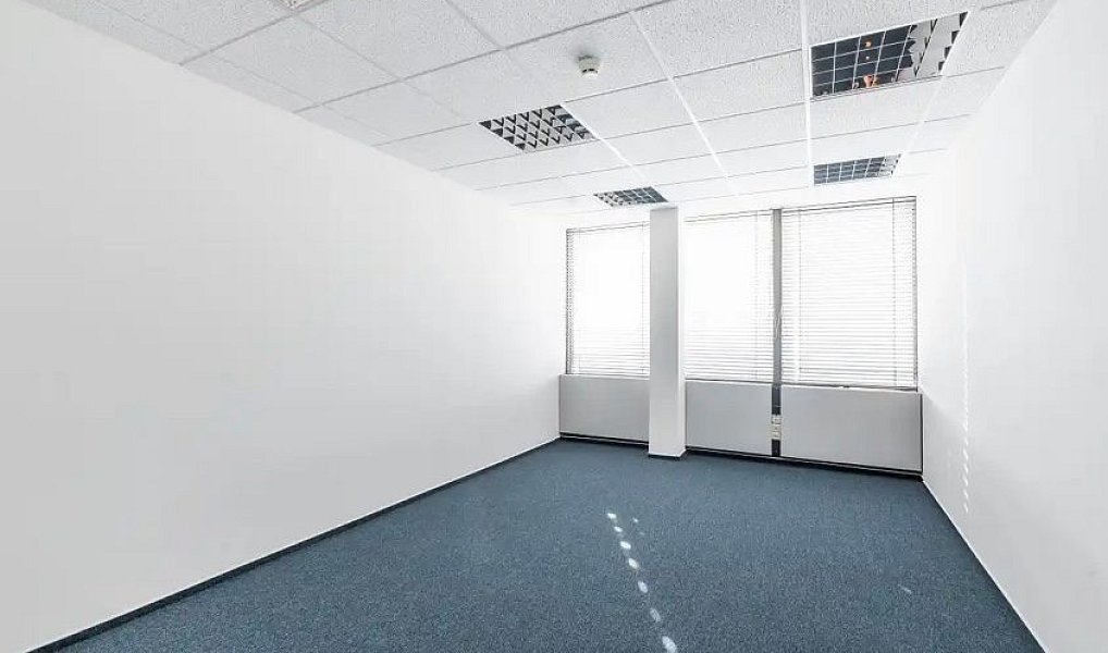 Pronájem kanceláře 152 m², Praha – náhled fotky 7