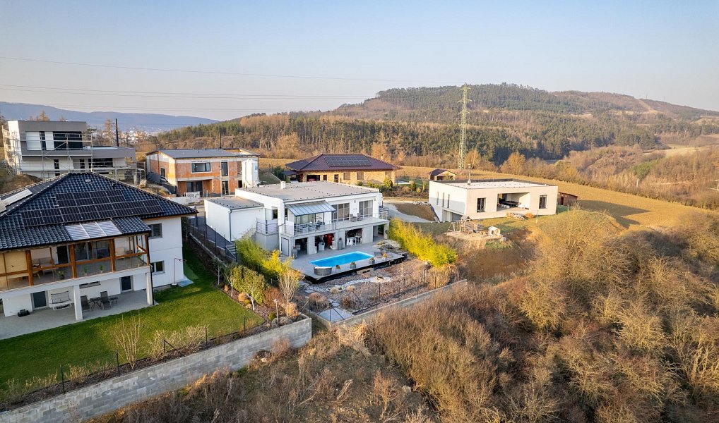 Prodej domu 140 m² s pozemkem 663 m², Králův Dvůr – náhled fotky 37