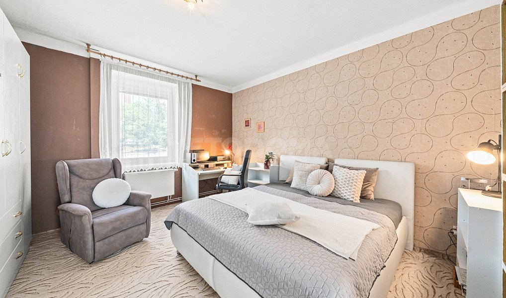 Prodej domu 176 m² s pozemkem 466 m², Plzeň – náhled fotky 2