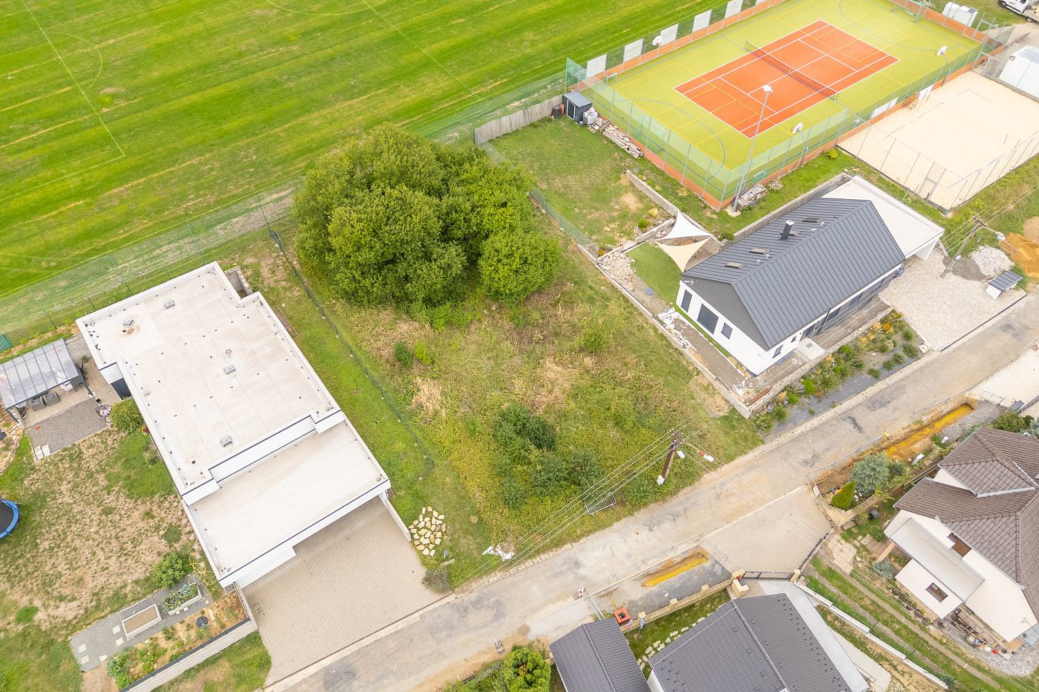 Prodej stavebního pozemku 850 m² – fotografie 5