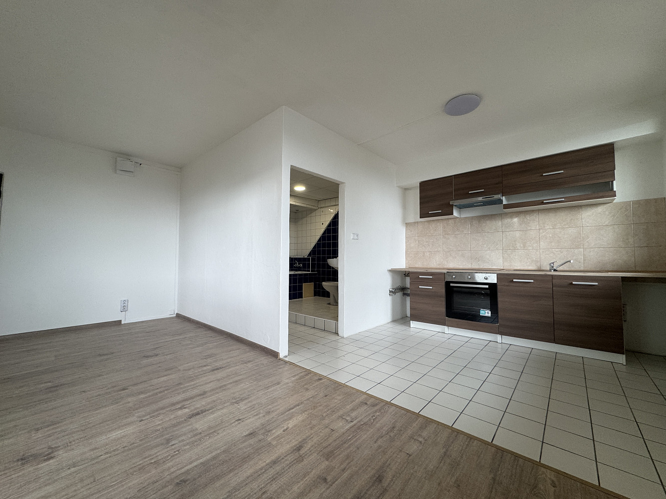 Pronájem bytu 1+kk 36 m² - Ansicht 2
