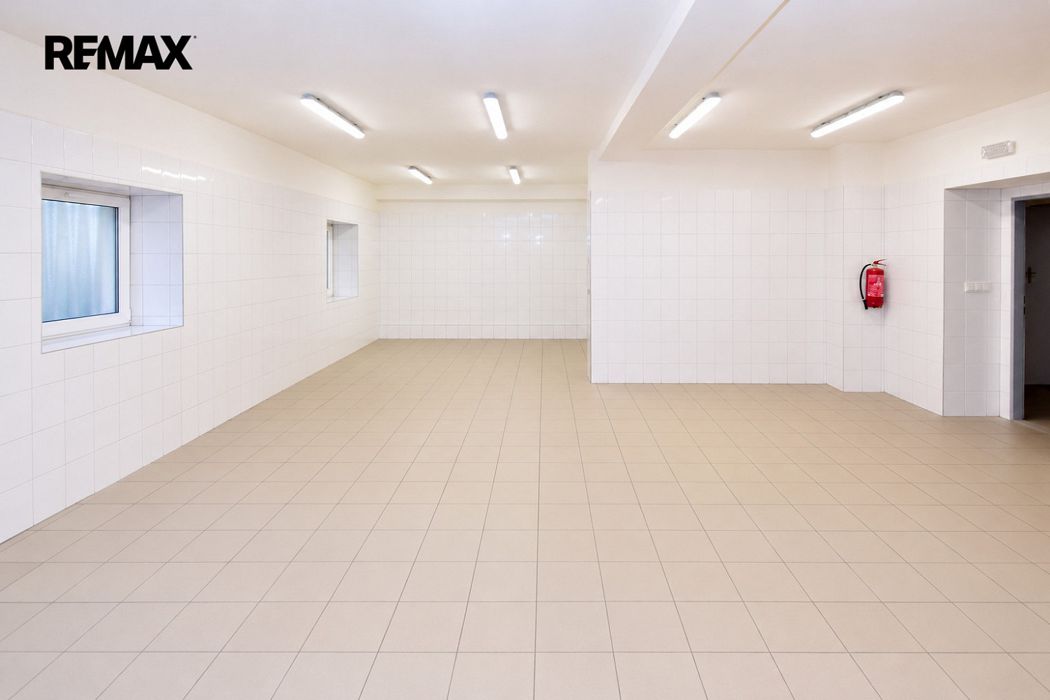 Pronájem výrobních prostor 275 m² – fotografie 4