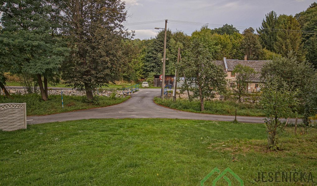 Prodej stavebního pozemku 2 119 m², Žulová – náhled fotky 6