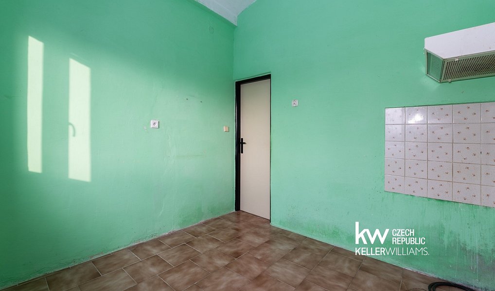 Prodej domu 160 m² s pozemkem 1 041 m², Jeníkov – náhled fotky 4