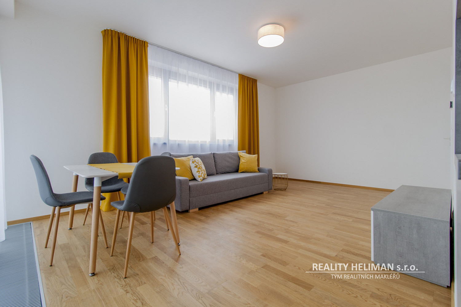 Pronájem bytu 2+kk 68 m² — photo 2
