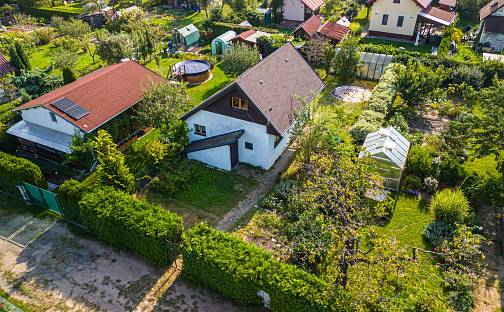 Prodej chaty/chalupy 75 m² s pozemkem 322 m², Červený Dvůr, Hradec Králové - Pražské Předměstí