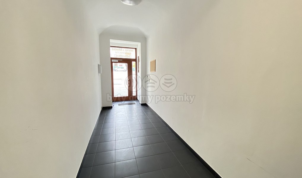 Pronájem obchodních prostor 80 m², Jablonec nad Nisou – náhled fotky 8